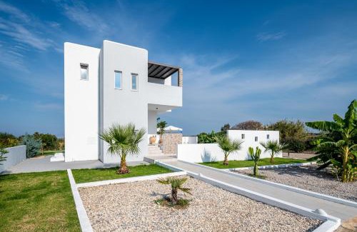 Tingaki Villa | Asteria Pearl Villa 1 with Jacuzzi