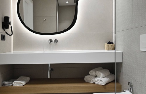 Ksamil Hotel | Asters Hotel