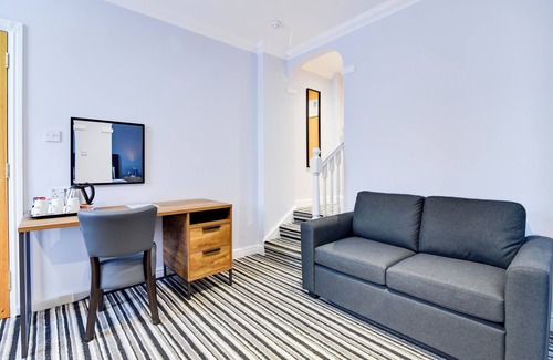 Derby Hotel | Aston Court Derby City Centre by Belvilla