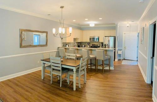 Central Myrtle Beach Casa | Astonishing view great condo at Myrtlewood Villas