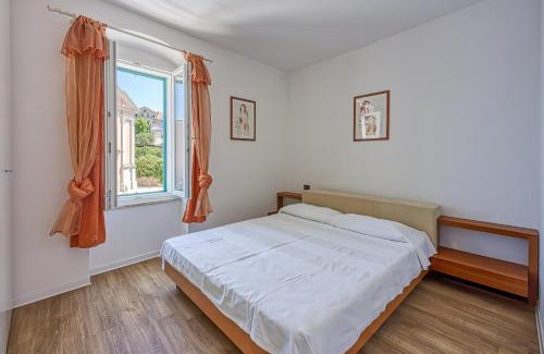 Veli Losinj Apartamento | Astra 2 Veli Lošinj Harbour View - Happy Rentals