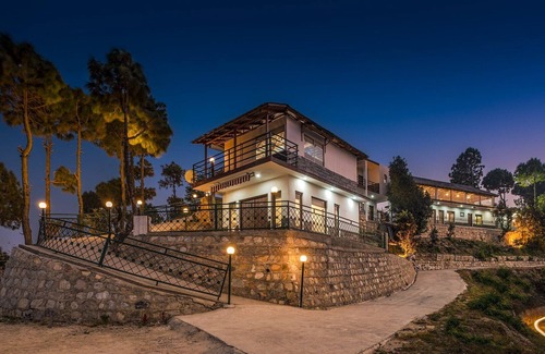 Lansdowne Cama Y Desayuno | Astre Vue Resort