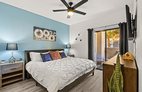 Tempe Apartamento | ASU Football Getaway - Family Fun W-Pool- 2Br- Spa - 1001