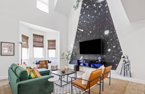 Riverside Apartamento | ASU, Tempe Beach Park, 5 min walk to Mill Avenue, Downtown Tempe