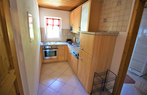 Bad Goisern Apartamento | ★ Apartamento soleado / WiFi / estacionamiento / piscina / 5 personas ★