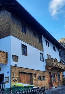 Bruck an der Grossglocknerstrasse Apartamento | Stile Oase Apartment 1
