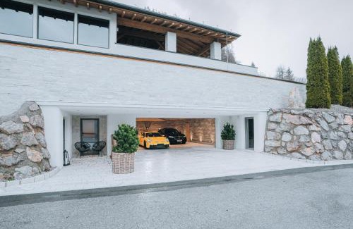 Bruck an der Grossglocknerstrasse Apartamento | Tauernflair Premium Suite Bergkristall