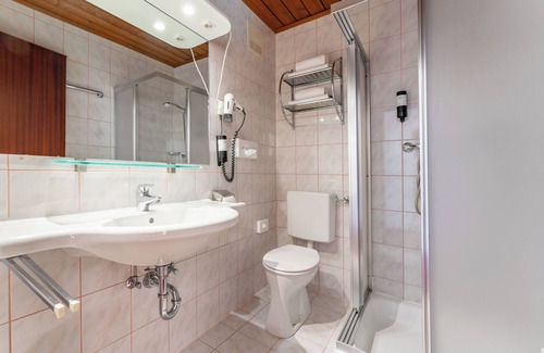 Bruck an der Grossglocknerstrasse Hotel | Hotel Gasthof Post