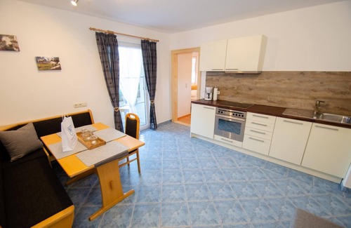 Bruck an der Grossglocknerstrasse Apartamento | Panorama Apartments Bruck TOP 2