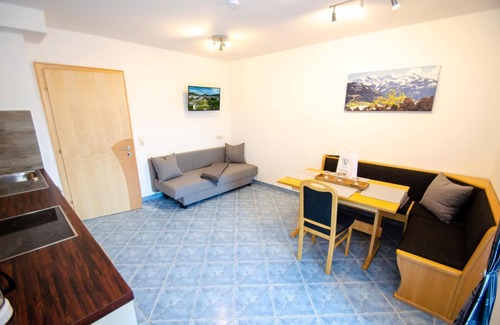 Bruck an der Grossglocknerstrasse Apartamento | Panorama Apartments Bruck TOP 2