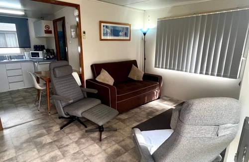 Broadwater Cabina | At Busso - Cabin 56- this lovely little cabin is located in the Geographe Holiday Par