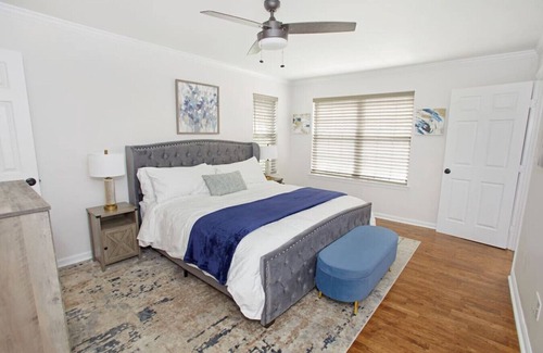 Johns Creek Casa | At Home in Johns Creek