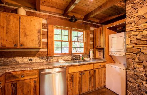 Boone Casa | At Last