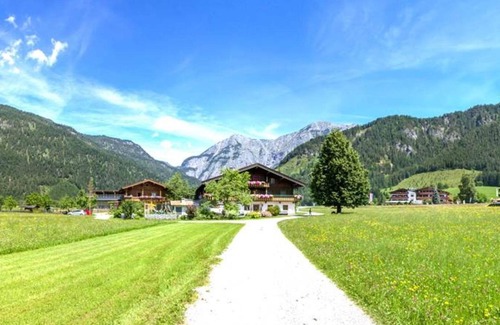 Saalfelden am Steinernen Meer Cabaña | Double room with shower, WC - Mussbachhof