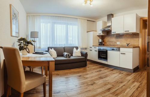 Sankt Martin am Tennengebirge Apartamento | Komfortable Ferienwohnung Inmitten der Bergwelt