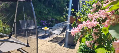 Sankt Michael in Obersteiermark Apartamento | aNNa s Cozy Home with Private Forest, Canopy Terrace & Parking, near Red Bull Ring