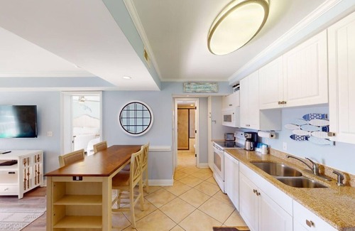 North Litchfield Beach Condominio | At the Beach 1 Bedroom 1 Bath Summer House 1st Flr