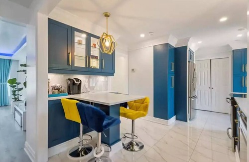 Mississauga Casa | At the Blue Tulips you will experience luxurious, private yet natural lifestyle