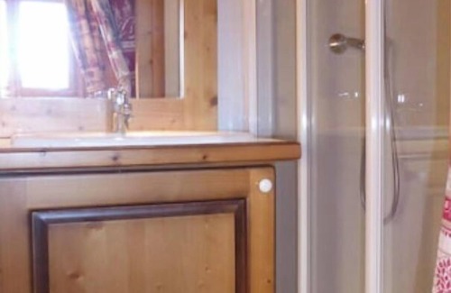 Bisanne 1500 Apartamento | At the foot of the Ameria gondola, Locations-Lessaisies Bisanne