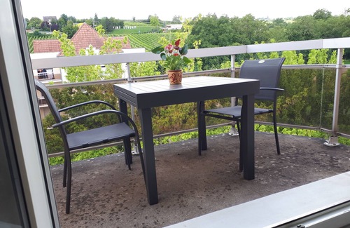 Obernai Apartamento | Al pie de los viñedos, piso en un pequeño condominio residencial.