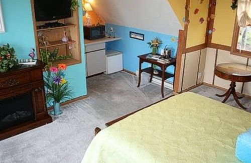 Algoma Cama Y Desayuno | at the Waters Edge Bed & Breakfast