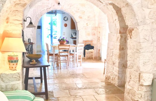 Locorotondo Villa | Al Trullo Sovereign - alquiler - Aire acondicionado y conexión Wi-Fi