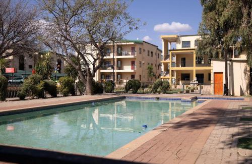 Gaborone Apartamento | At twelve Guesthouse