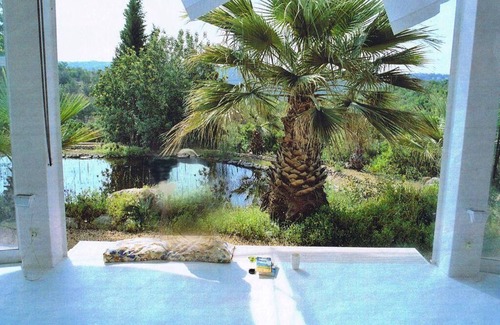 Fonte do Bispo Casa | Atelier-Studio 90m2, flooded with light, near the sea, pool, air conditioning, wifi, TV and art