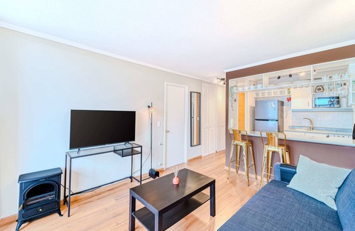 Las Condes Apartamento | Atenas Park 1D con Estacionamiento y Wifi