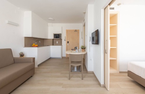 Vilanova I la Geltru Apartamento | Atenea Park - Suites Apartments