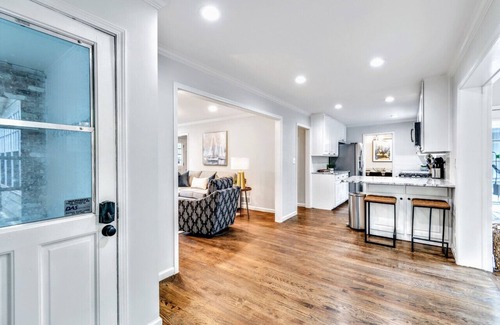 Windwood Casa | ATH - Dunwoody 5BR -Pet Friendly -Fenced (Bentbrk)
