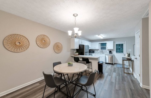 Smyrna Casa | ATH - Sleeps 4 - 2 Beds - Fenced/Pet friendly - CC6