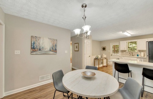 Smyrna Casa | ATH - Sleeps 4 - 2 Beds - Pet friendly - CC5