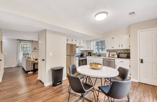 Smyrna Casa | ATH - Smyrna - Sleeps 4 - 2 Beds - Pet friendly - CC3
