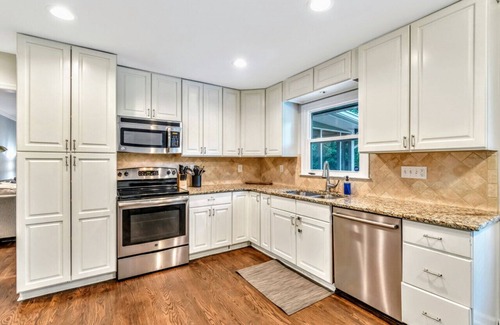 Dunwoody Casa | ATH - Swimming Pool -Fenced -Ranch -4BR (Vernon)
