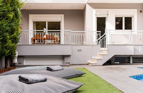 Vari-Voula-Vouliagmeni Villa | Athenian Grand Riviera Villa