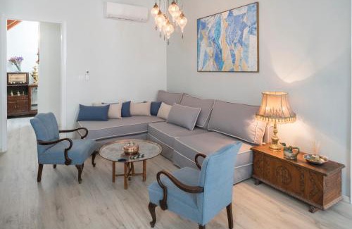 Plaka Villa | Athenian House in Plaka Villa by Athenian Homes