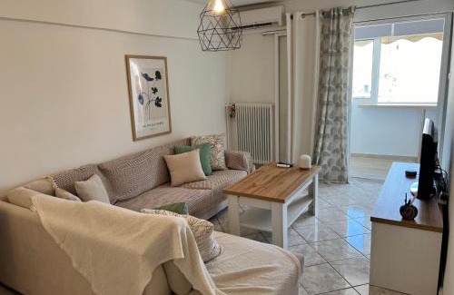 Peristeri Apartamento | Athenian Sky View - next to Metro