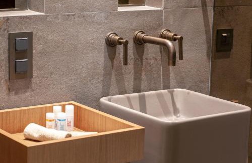 Monastiraki Hotel | Athens 1890 Hotel & Spa