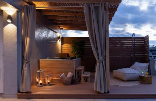 Attiki Apartamento | Athens Beautiful Penthouse With Spa 5' to Metro