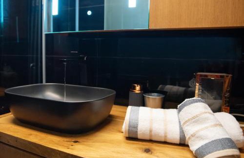 Goudi Apartamento | Athens centre Luxury Studio close to metro and Hospitals