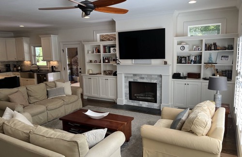 Athens Casa | Athens Ga Gameday and Graduation Retreat - Close to Everything!