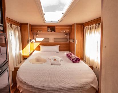 Pallini Otro | ATHENS MOTORHOME park ΗΥΜΕR exis cl camper
