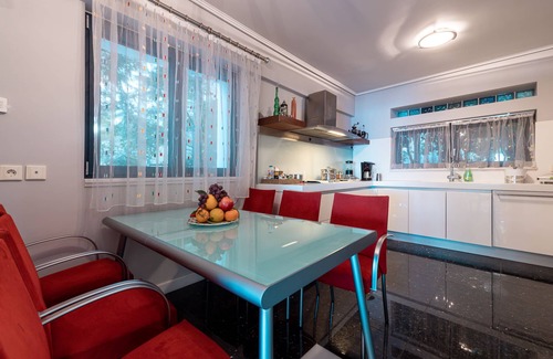 Voula Villa | Athens Riviera 350 m2 Villa con piscina privada y vistas infinitas al mar