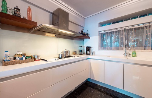 Voula Villa | Athens Riviera 350 m2 Villa con piscina privada y vistas infinitas al mar