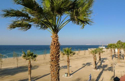 Palaio Faliro Apartamento | Athens stylish apt 2 min walk to the beach , tram