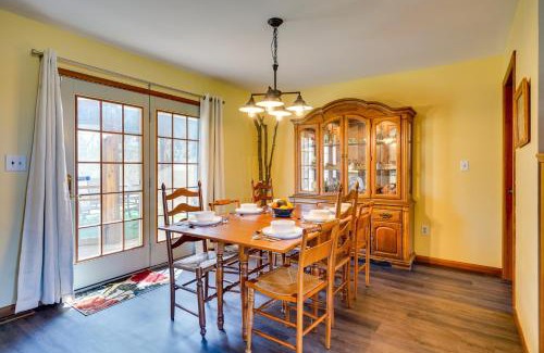 Athens Casa | Athens Vacation Rental - 6 Mi to Ohio University!