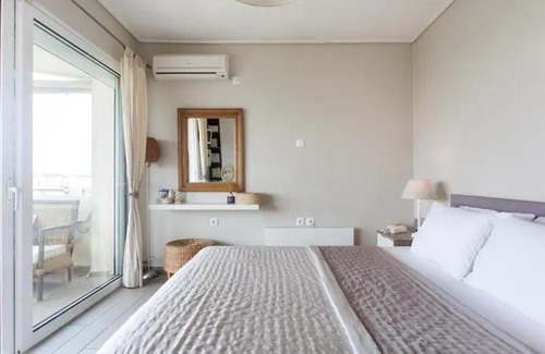 Vouliagmeni Apartamento | Athens Vouliagmeni great sea view apartment