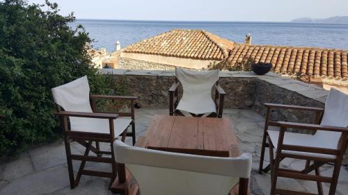 Monemvasia Casa | Athina Guesthouse