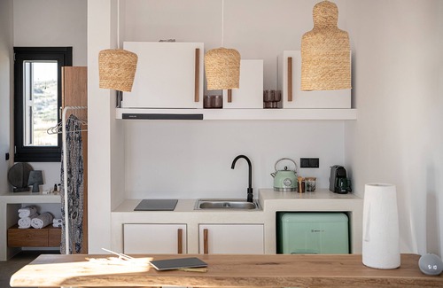 Adamas Apartamento | Athina Milos Suites